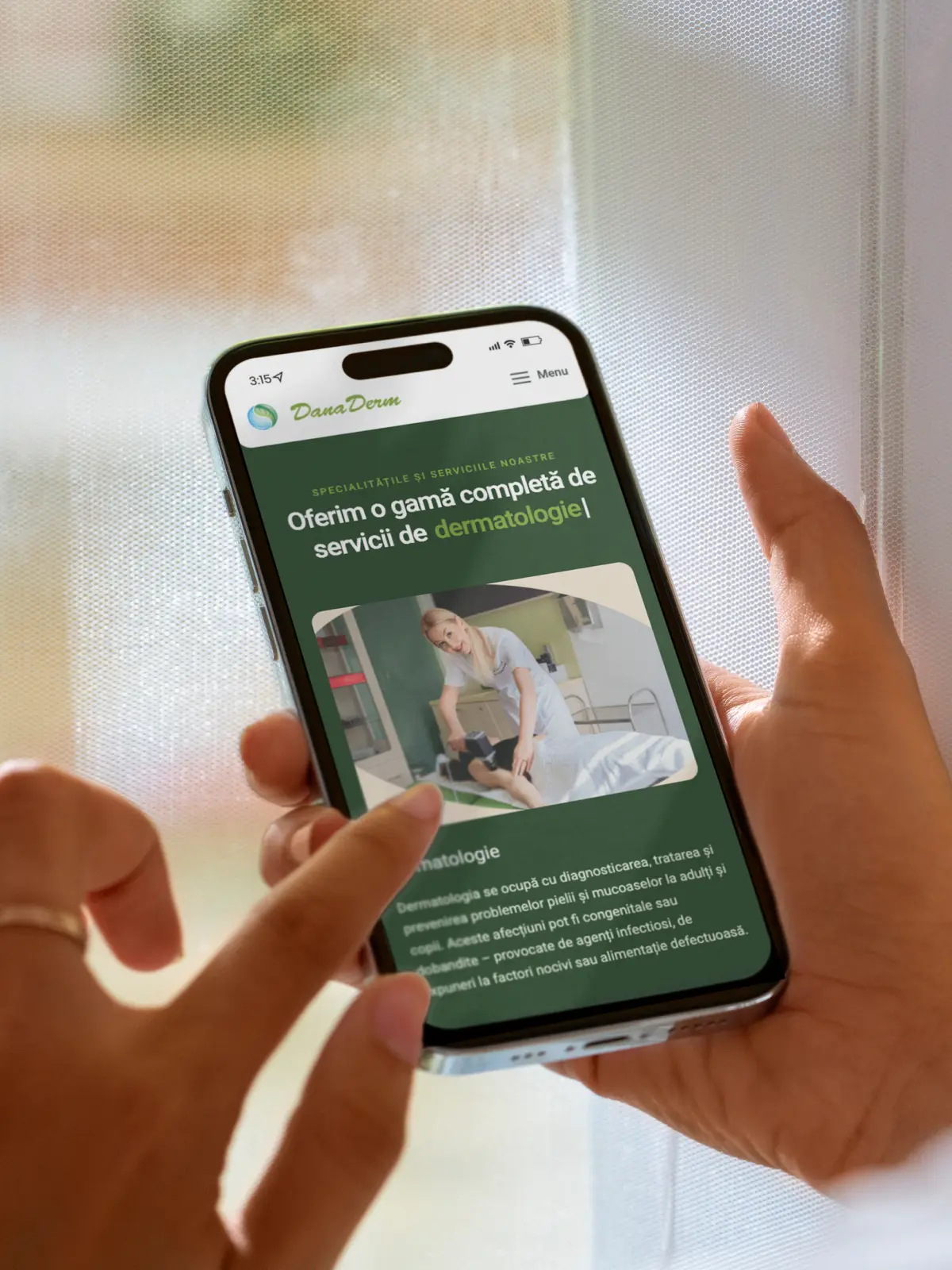 Website DanaDerm pe mobil – redesign website pentru clinică dermatologică, optimizat pentru dispozitive mobile